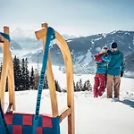 Lake View Lodges By We Rent, Summercard Included